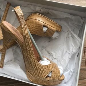 Jessica Simpson patent snake peep toe pumps